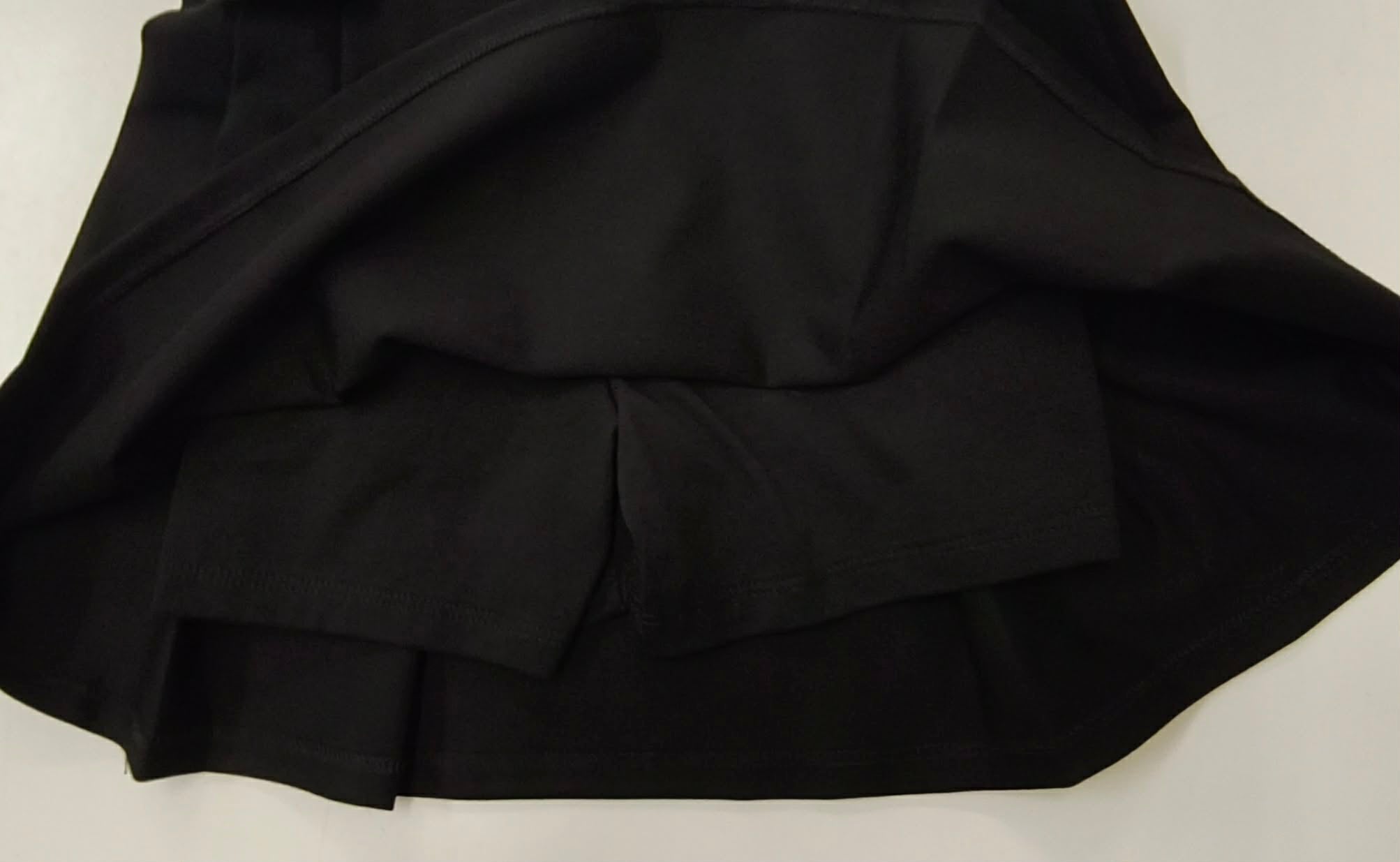 GUESS GONNA RAGAZZA CON SHORT INTEGRATO. VISCOSA.